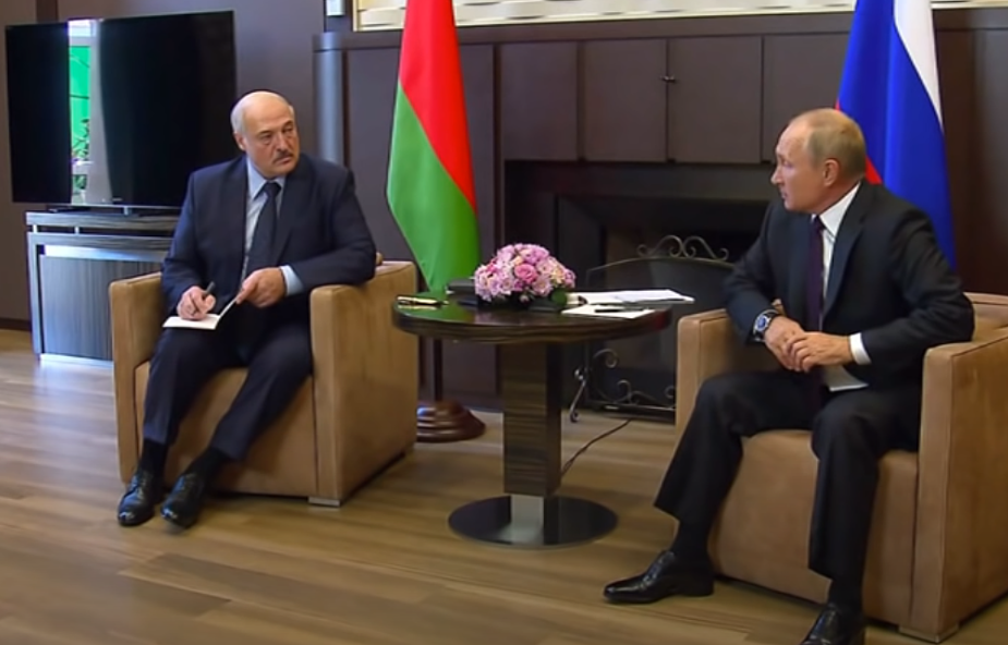 "Putin i Łukaszenka prowadzą grę z Zachodem, śmiejąc się do rozpuku"
