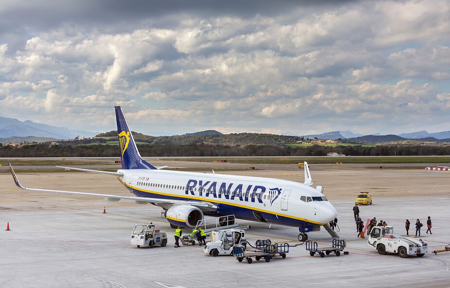 Kolejne awaryjne lądowanie samolotu Ryanaira. Media: zgłoszono zagrożenie bombowe