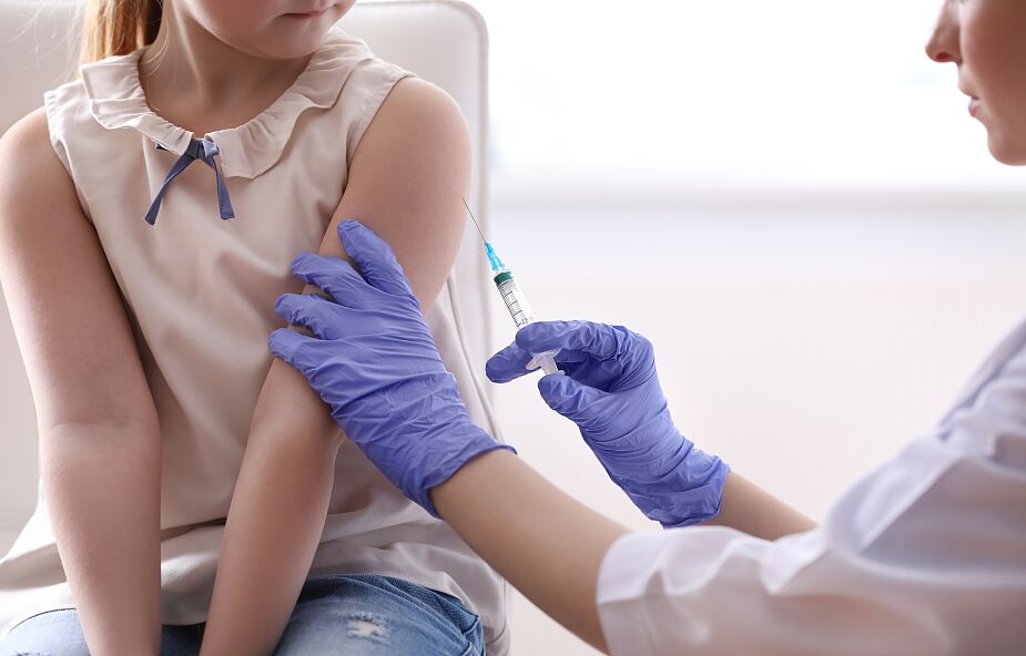 7 czerwca młodzież w wieku od 12 do 15 lat otrzyma skierowanie na szczepienie