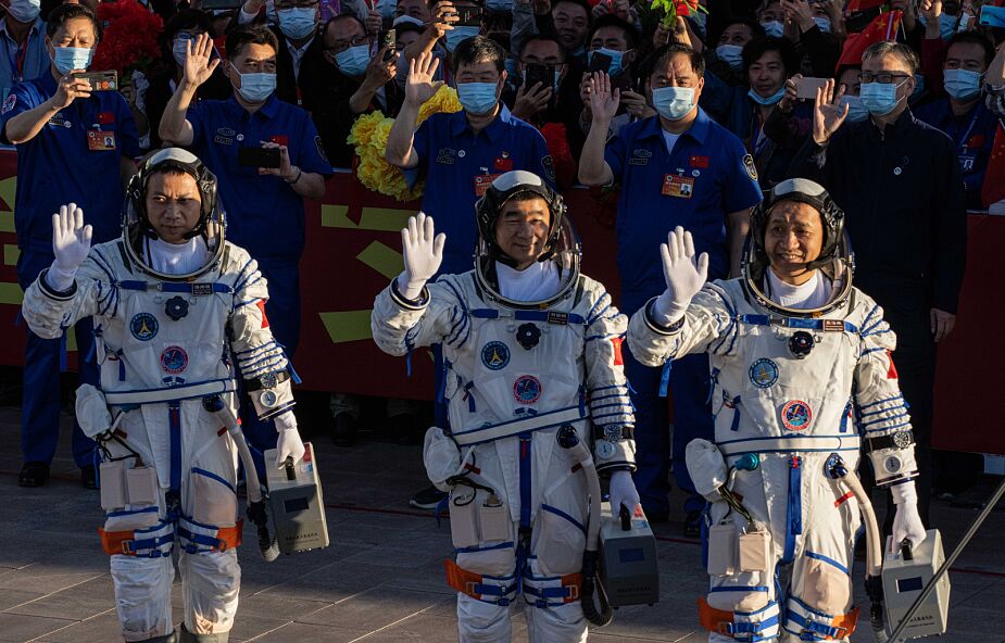 Dopięli swego. Astronauci dotarli do chińskiej stacji kosmicznej