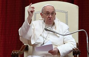 Papież podkreśla: młodzi, czerpiąc siłę od dziadków, będą szli naprzód