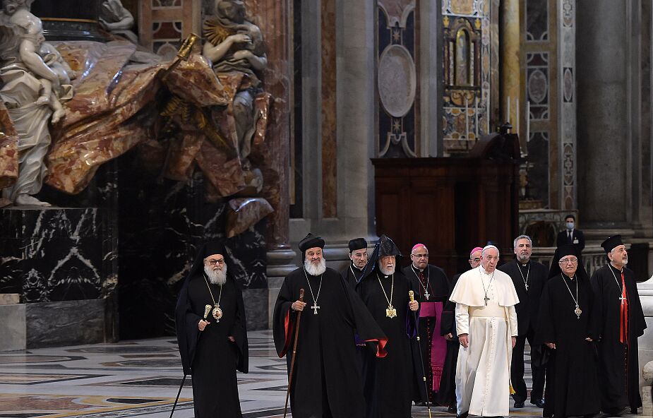 Papież modli się za Liban. W Watykanie trwa ważne spotkanie [ZDJĘCIA]