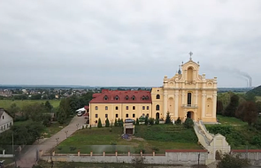 Ukraina: klasztor i kościół karmelitów zwrócono katolikom