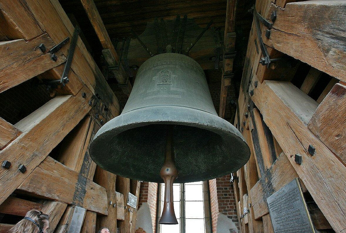 dzwon-zygmunt-rozbrzmiewa-od-500-lat