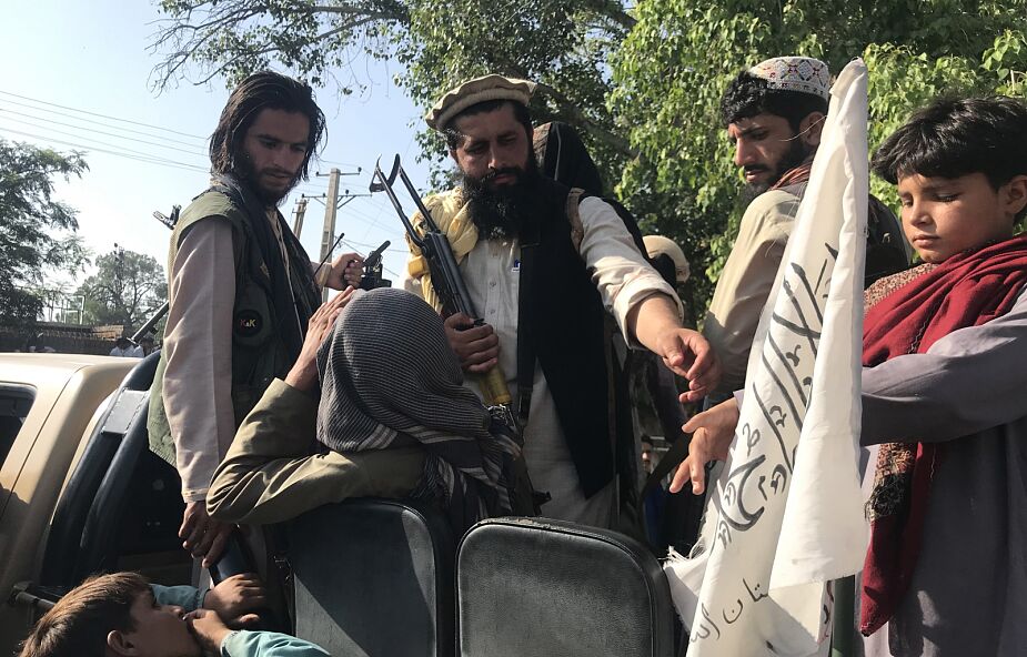 Afganistan: delegacja talibów udała się do pałacu prezydenckiego, by "przygotować przekazanie władzy"