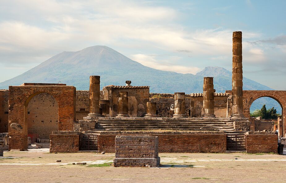 Niezwykłe odkrycie w Pompejach - grób teatromana