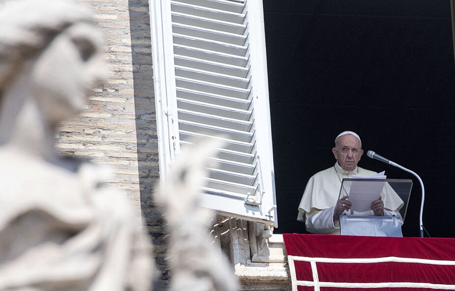 Watykan. Dwie dymisje biskupów z powodów innych niż wiek emerytalny