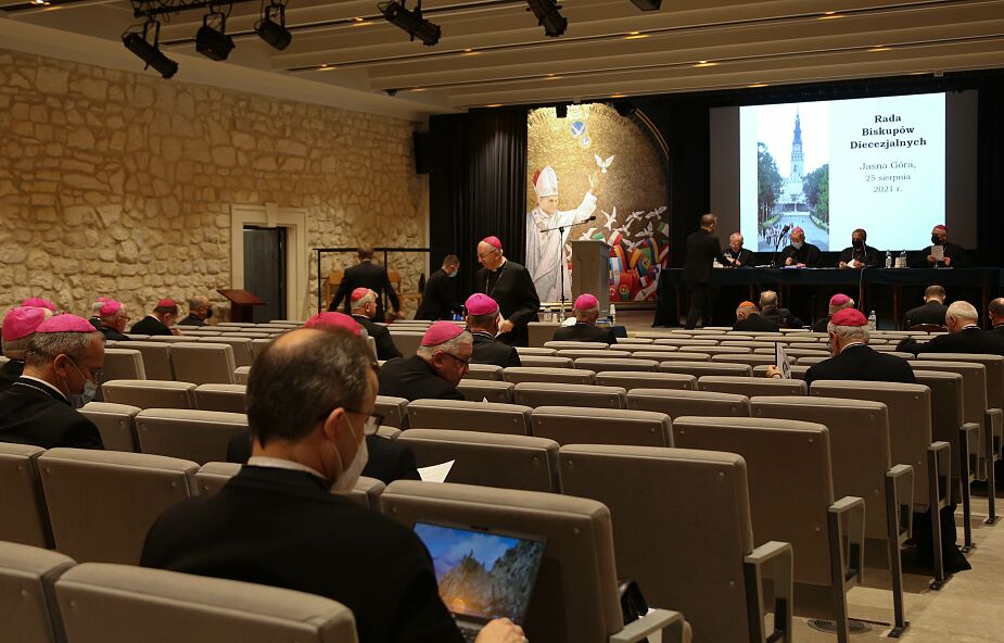 Przed wizytą Ad limina. Polscy biskupi przekazali do Watykanu wszystkie sprawozdania