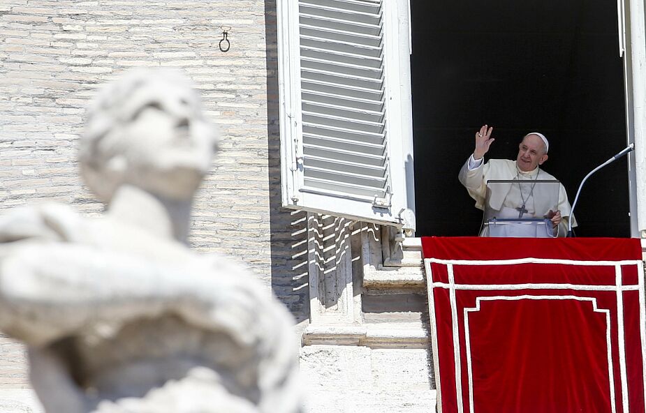 Papież: krzyk ziemi i ubogich coraz bardziej niepokoi