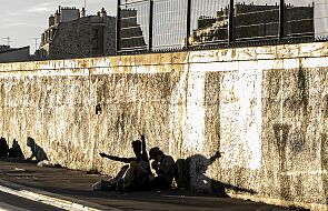 Francja: "ściana wstydu". Mur oddzielił Paryż od biednego przedmieścia