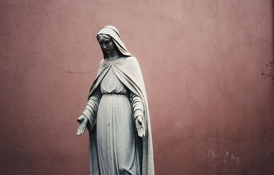 Figura Matki Bożej Fatimskiej wyruszy w pielgrzymkę po świecie