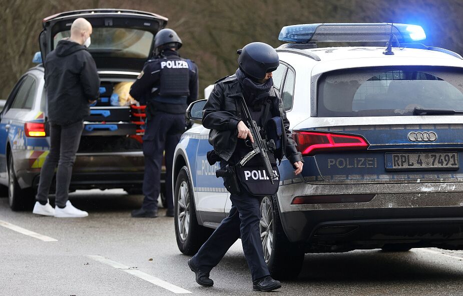 Niemcy. Obława na zabójców policjantów
