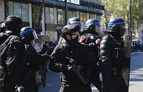 Francuscy licealiści blokują szkołę. Policja użyła gumowej amunicji