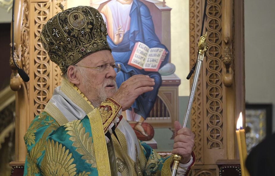 Patriarcha Bartłomiej krytycznie o Cyrylu: lepiej, aby ustąpił ze swojej funkcji