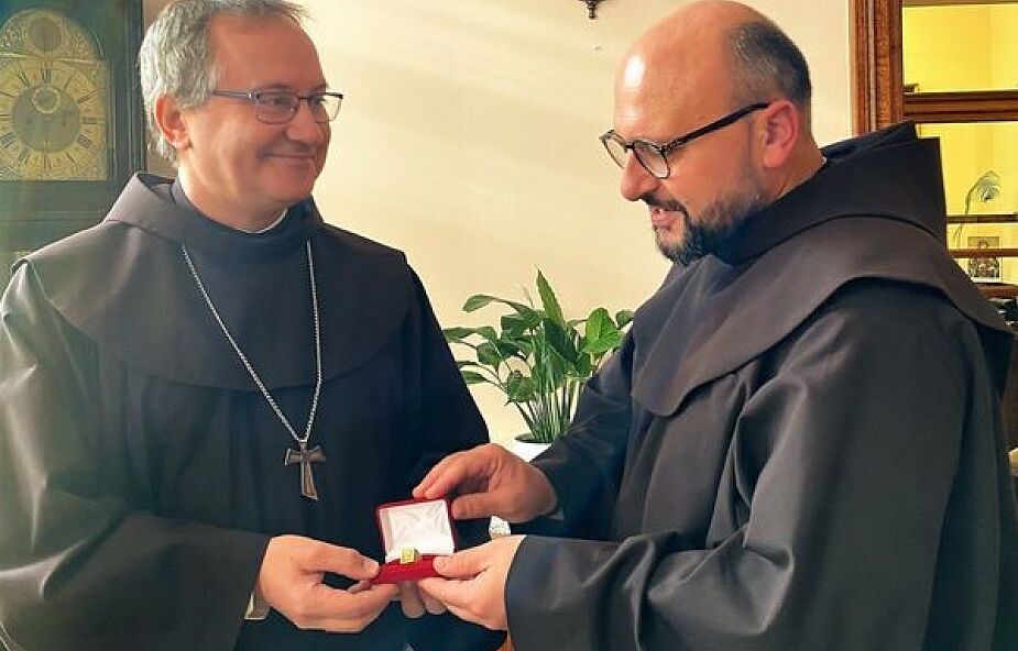 Słynny już pierścień biskupa Muskusa znowu na licytacji. Poprzednia kwota zaskoczyła wszystkich