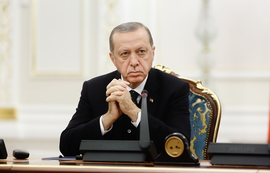Prezydent Erdogan rozmawiał z Putinem o korytarzu zbożowym, Ukrainie i konflikcie z Kurdami