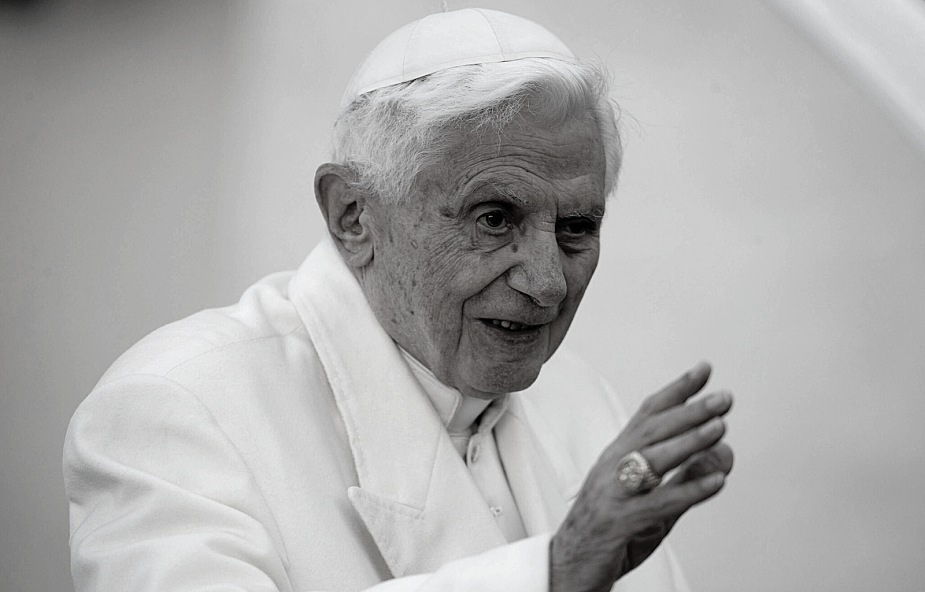 Politycy wspominają śp. Benedykta XVI