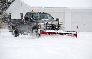 USA: z powodu śnieżyc setki tysięcy ludzi bez prądu, tysiące odwołanych lotów