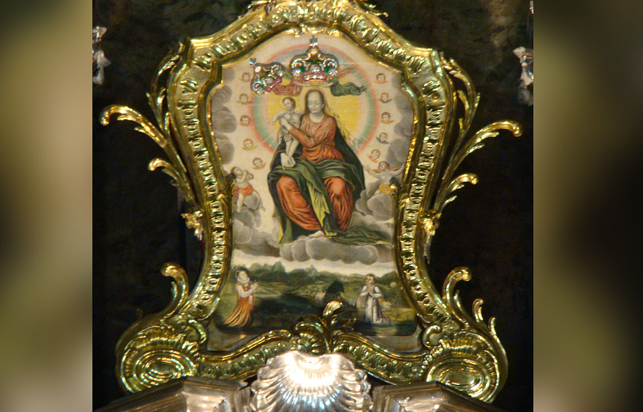 Modlitwa za Ukrainę. Kopia obrazu Matki Bożej Łaskawej z Lwowa wystawiona w katedrze poznańskiej