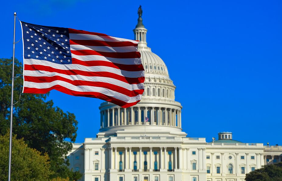 USA: Kongres uzgodnił projekt w sprawie embarga na ropę z Rosji; głosowanie możliwe we wtorek