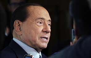 Jak negocjować z dyktatorem? Zaprzyjaźnij się z nim, tak Berlusconi postąpił z Kaddafim