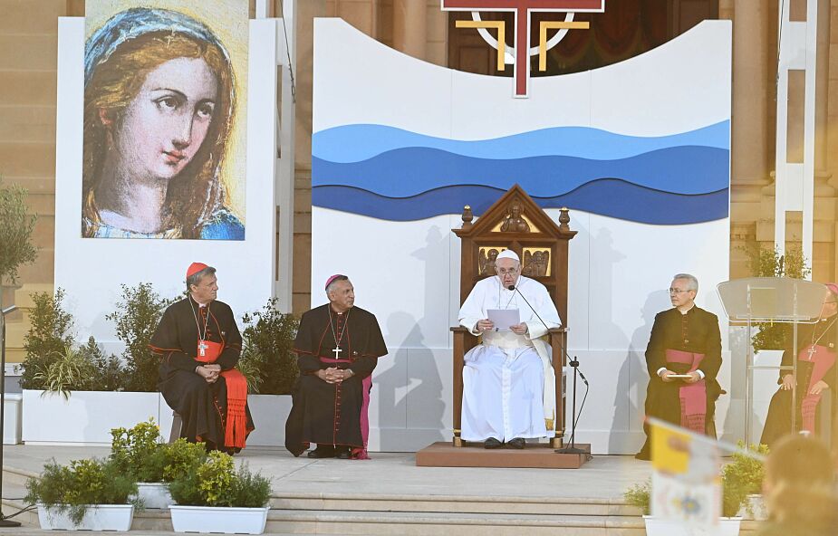 W 17. rocznicę śmierci Jana Pawła II Franciszek odwiedził sanktuarium, w którym był polski papież