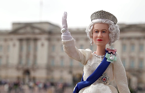 Królowa Elżbieta II kończy 96 lat. Firma Mattel zrobiła dla niej specjalną Barbie
