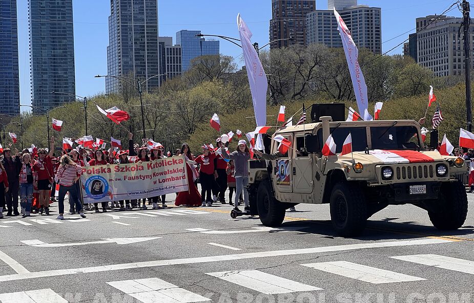 Polska parada w Chicago. Polonia świętuje uchwalanie Konstytucji 3 Maja