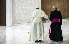 Papież Franciszek odwołuje spotkania: lekarz zabronił mi chodzić