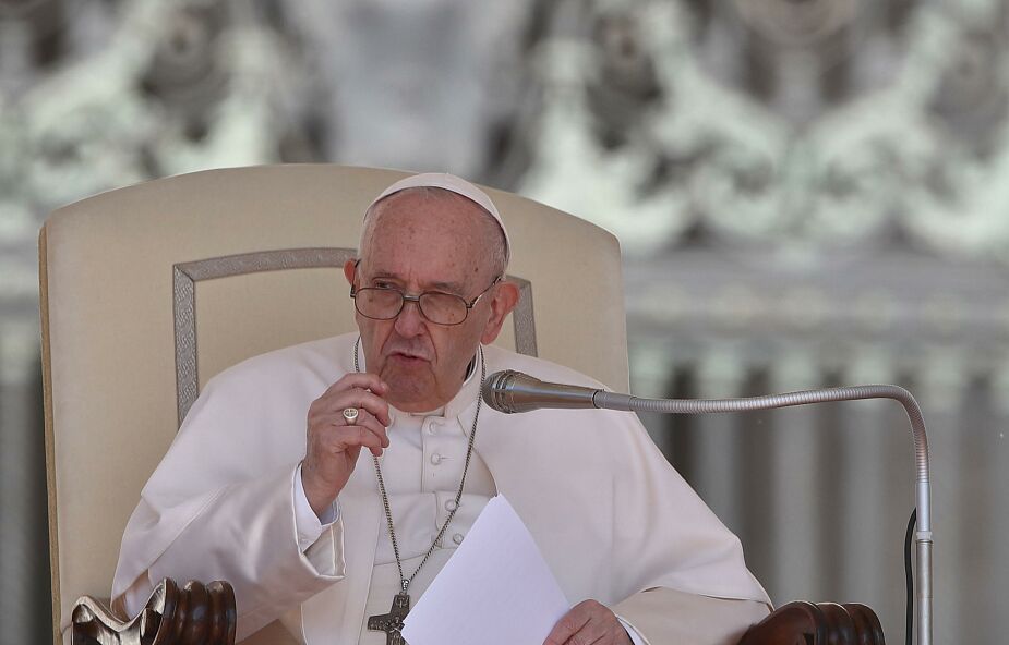 Папа: Церква повинна дати відповідь на антропологічну кризу, яку переживає світ