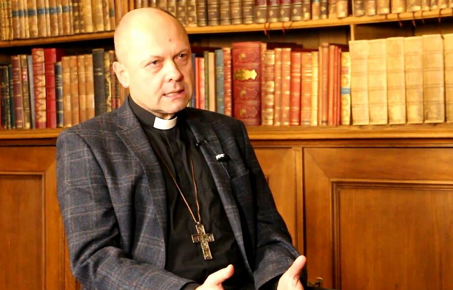 Czeski biskup przestrzega polityków: popieranie "małżeństw" homoseksualnych to "zdrada"