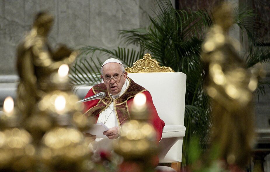 Andrea Tornielli: Franciszek pragnie, byśmy zachwycili się na nowo liturgią