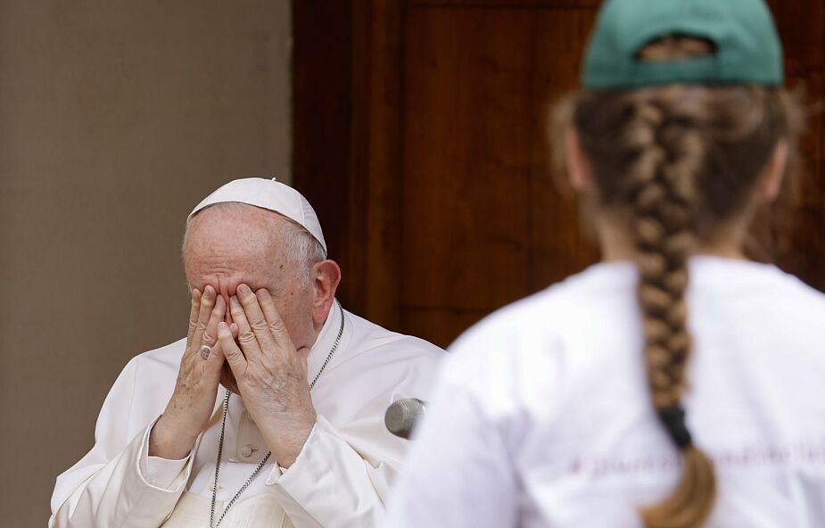 Dziecko z Ukrainy zapytało papieża, czy odwiedzi jego kraj. Franciszek odpowiedział