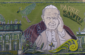 Wyjątkowy obraz Jana Pawła II. Ogród, który zdecydowanie warto zobaczyć!