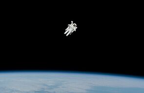 Rok po śmierci astronauty jego prochy wylecą w podróż na orbitę