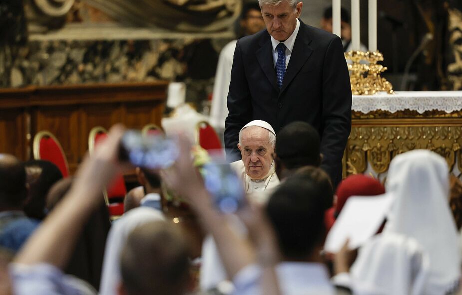 Papież: „Nie” dla świata podzielonego między skłócone mocarstwa