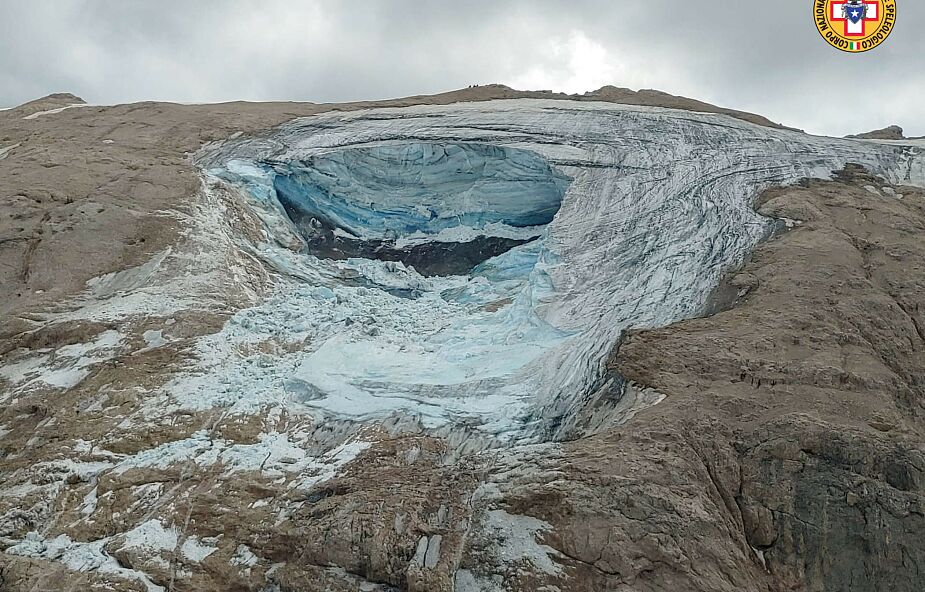 Włochy: fragment lodowca spadł na wspinaczy górskich. Nie żyje 6 osób, 9 jest rannych