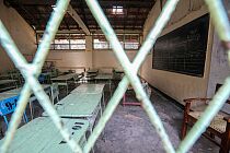 Sri Lanka zbankrutowała. Na zdjęciu: zamknięta szkoła (fot. CHAMILA KARUNARATHNE/EPA/PAP)