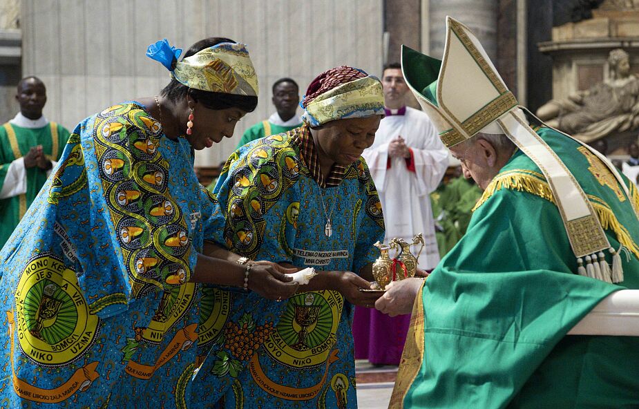 Papież chce dać kobietom więcej wysokich stanowisk w Watykanie