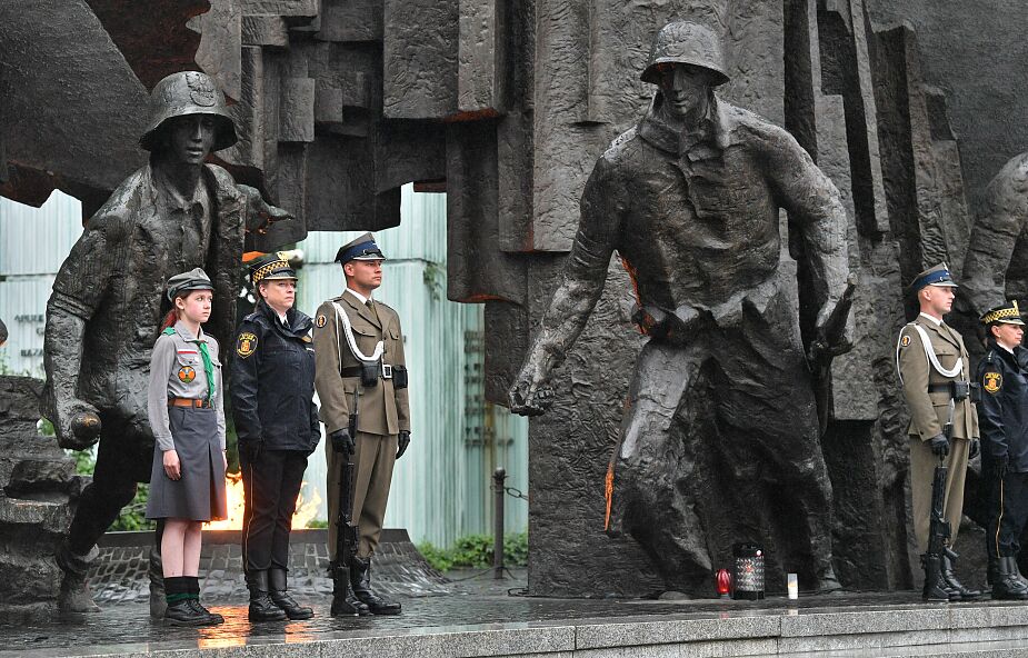 78 lat temu wybuchło Powstanie Warszawskie. Polacy przez 63 dni bohatersko walczyli z Niemcami