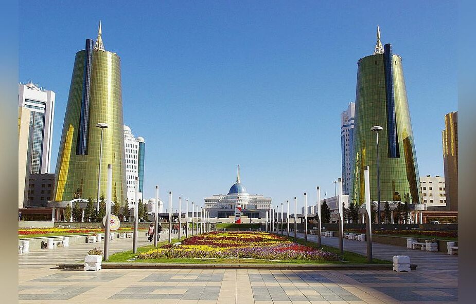 Były prezydent Kazachstanu otworzył największy meczet w Azji Środkowej