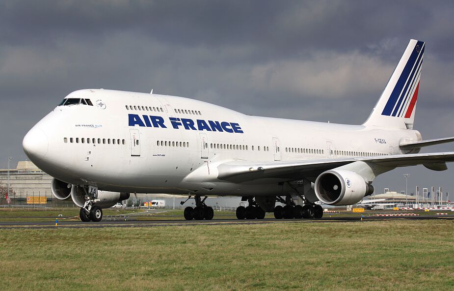 Piloci Air France są przepracowani, część ma depresję. To zwiększa ryzyko