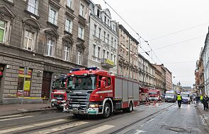 W Łodzi zawaliła się kamienica. Na miejscu interweniuje 13 zastępów straży pożarnej