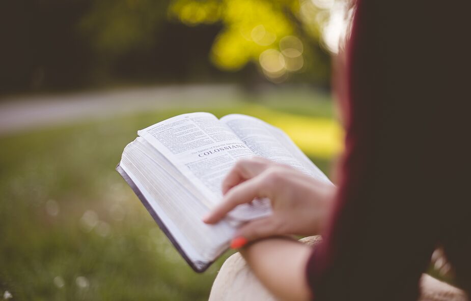 Siedem powodów, dla których warto czytać Biblię
