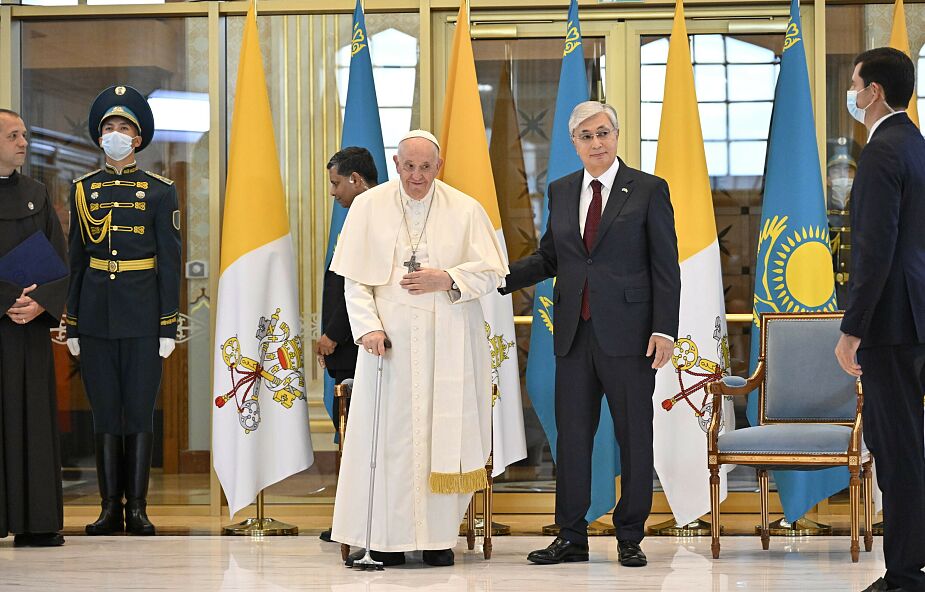 Papież Franciszek w Kazachstanie: przybywam jako pielgrzym pokoju