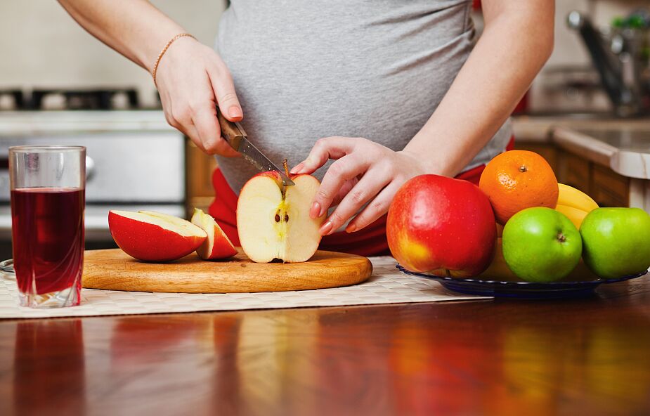Dr Ewa Dąbrowska wyjaśnia, w jaki sposób dieta może pomóc w problemach z płodnością