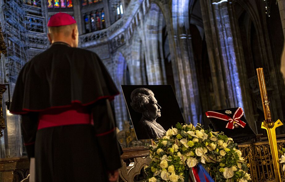 Szef dyplomacji Watykanu będzie reprezentował papieża na pogrzebie Elżbiety II