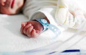Polscy lekarze uratowali dziecko, które urodziło się z guzem ważącym ponad 3 kg