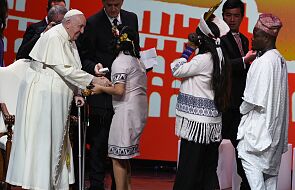 Papież z młodymi podpisał pakt na rzecz ewangelicznej gospodarki