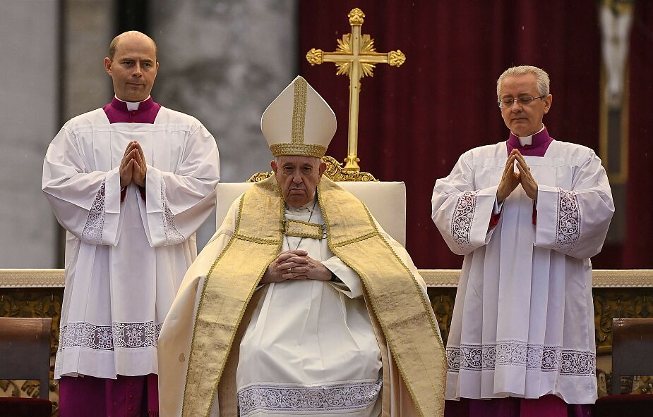 Papież: ksiądz nie może być dalej księdzem, jeśli jest molestatorem